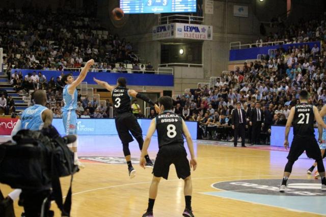 Breog�n meti� la primera