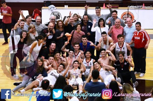 Lanus con los pibes como bandera