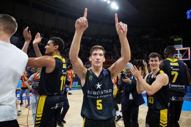 �Qu� le hace una raya m�s a un tigre?