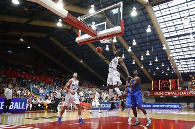 Encendi� los motores