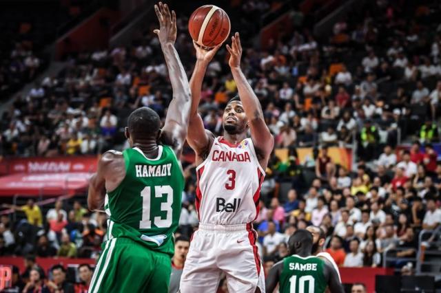 Australia se adue�� de la zona, Canad� pudo festejar