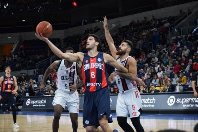 Con las manos vac�as