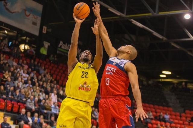 Se qued� en el vestuario