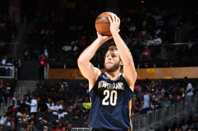 Cambio de �ltimo momento: afuera Lillard y adentro Booker