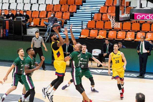 Mostr� su repertorio