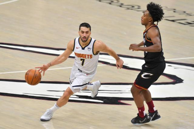 Denver volvi� a la victoria con un infernal Murray