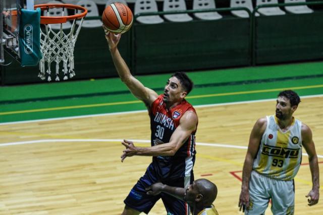 �Cerrojo o tercero?