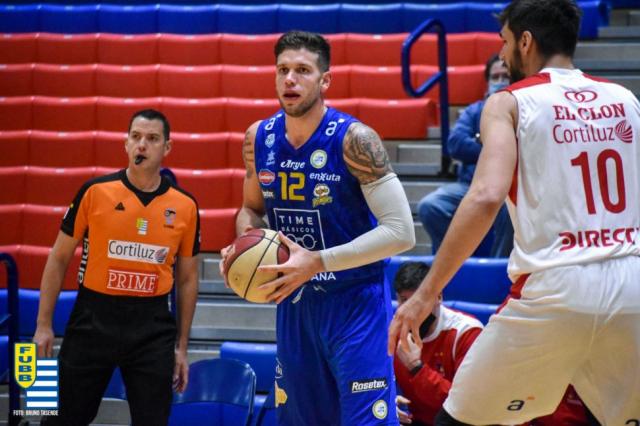 La legi�n a puro gol en Uruguay