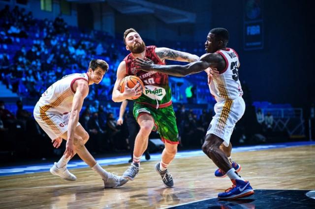 Qued� en el camino