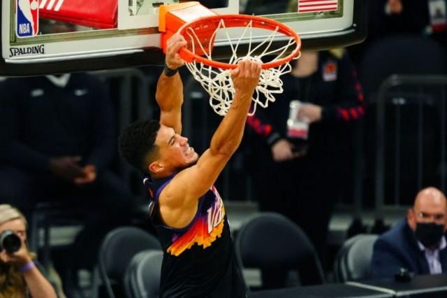 Phoenix Suns derrib� a Lakers