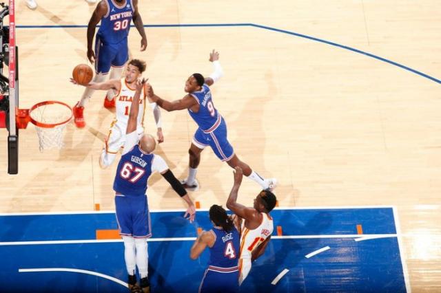 Atlanta silenci� a New York y pas� de ronda