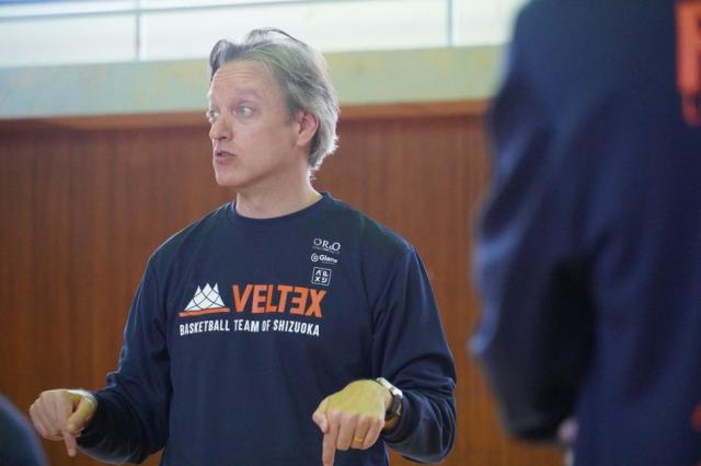 Muller: "Se est� mirando a la Liga de Jap�n como una Liga buena y para ir a desarrollarse"