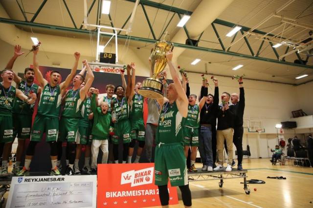 Un campe�n por Islandia