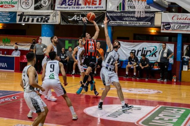 Nada cambi� arriba