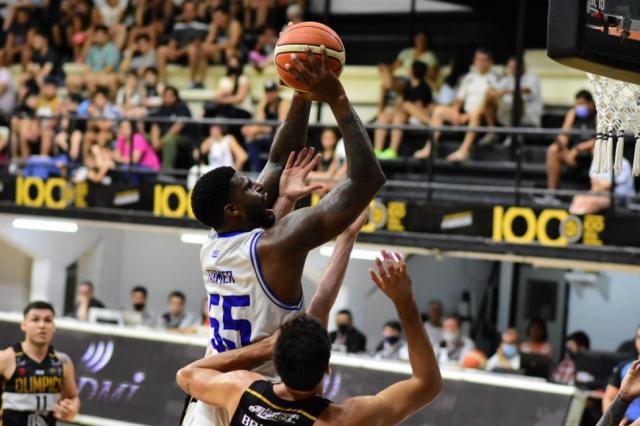 Recarg� la ofensiva