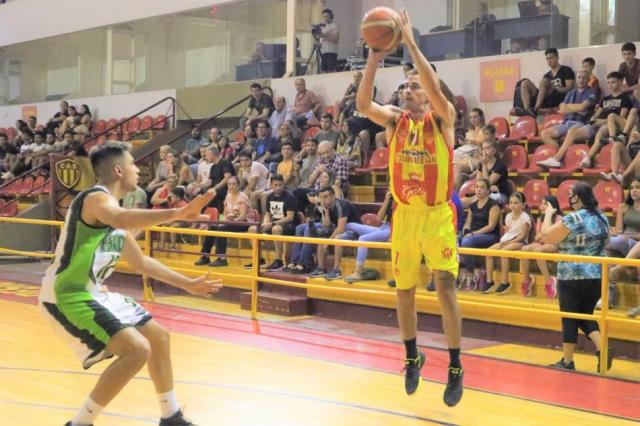 Invictos, cl�sicos y goleadas a la vez