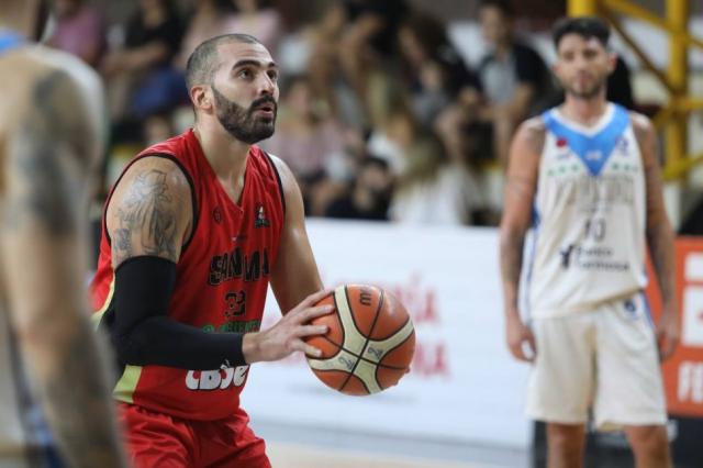 Respondi� en las malas