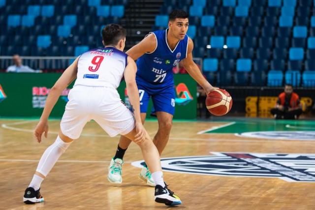 Se qued� sin nafta