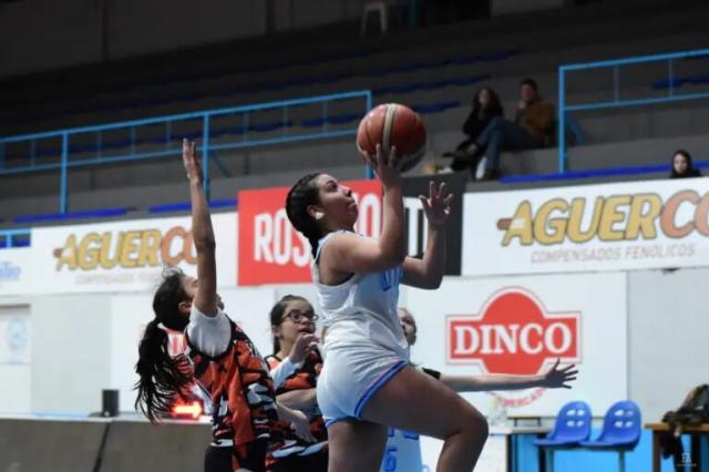 Ober� con capacitaci�n, Copa y Plan Escolar