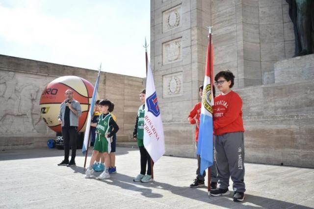 Rosario vivi� la fiesta del Minibasket
