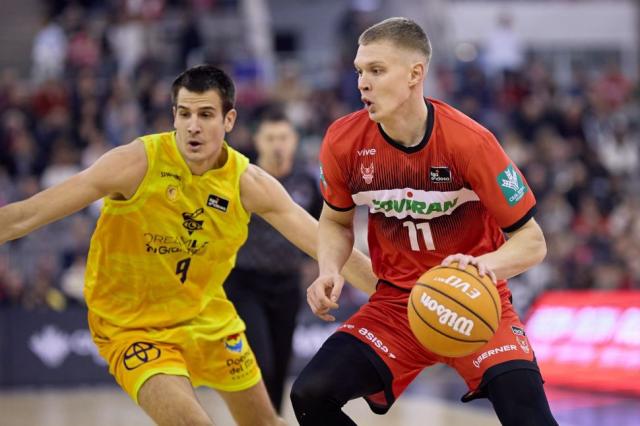 Liga Endesa: Celebraci�n y debut incluido