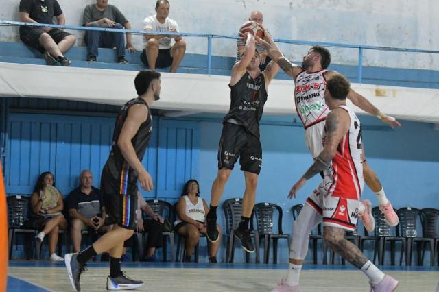 SUR B: Racing de Chivilcoy se qued� con el Uno