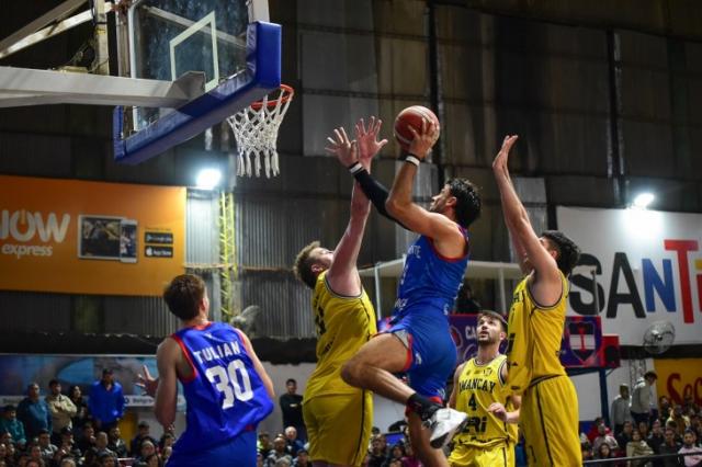 Independiente sigue peleando