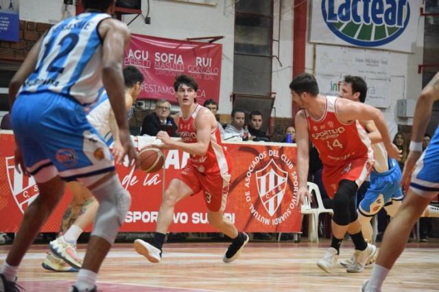 Racing se adue�� del Clausura