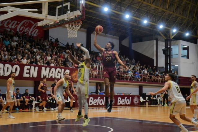 �Qu� pasa con la plaza de Riachuelo? �Avanza Lan�s?