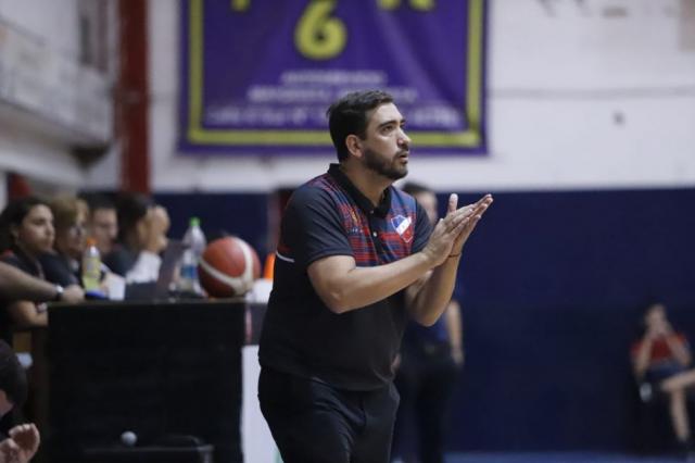 LA: Los entrenadores para la 25-26