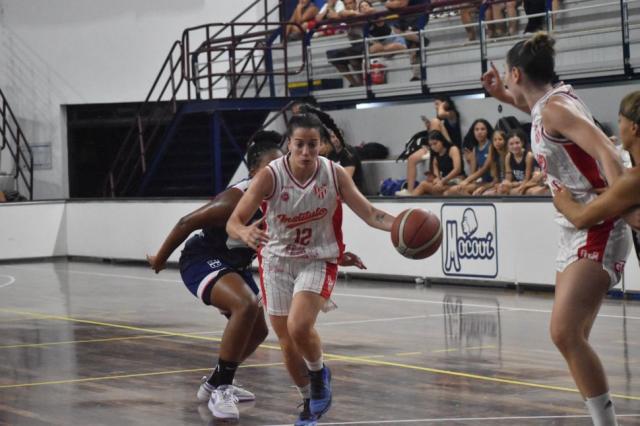 Liga Femenina: Instituto se qued� con uno de los partidos de la temporada