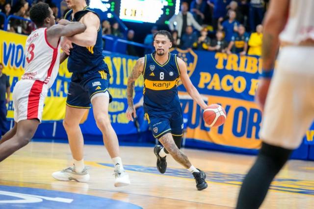 Boca apret� los dientes
