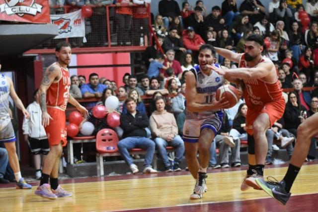 La Uni�n se meti� en semifinales