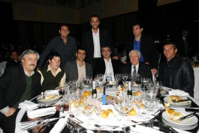 Segunda Cena Anual Fundaci�n Manu Gin�bili