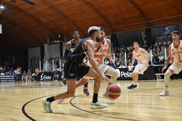 Z�rate como escolta del Sur