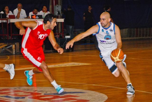 Ganaron Echag�e, Hurac�n y Ferro