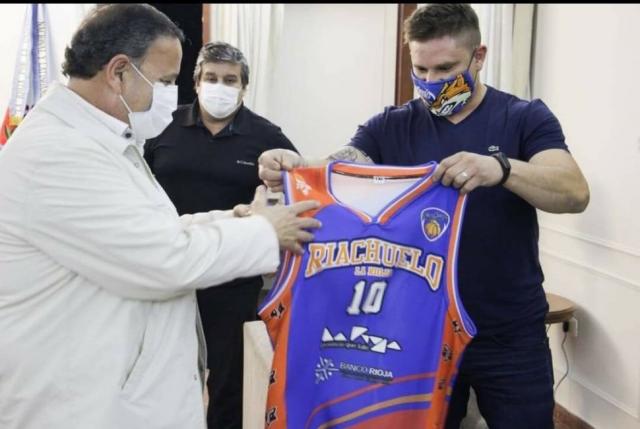 La Rioja y la ilusi�n de una plaza argentina