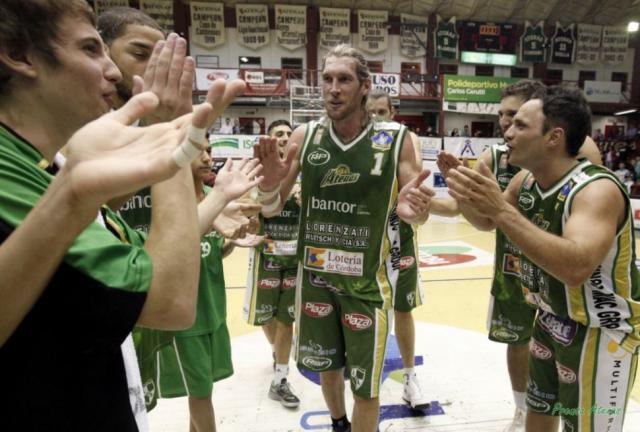 Herrmann le sac� brillo a la victoria de Atenas