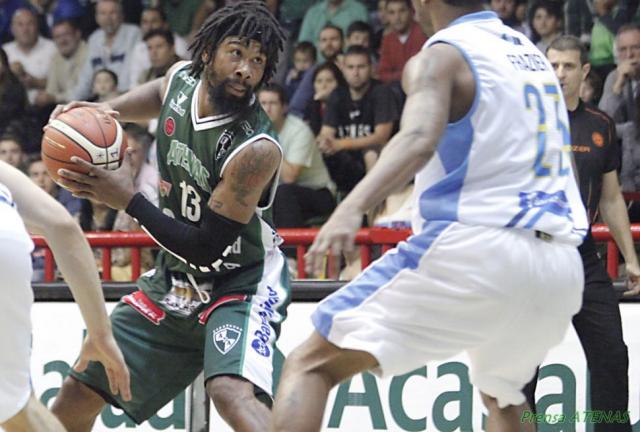 Atenas dio el primer paso ante La Uni�n