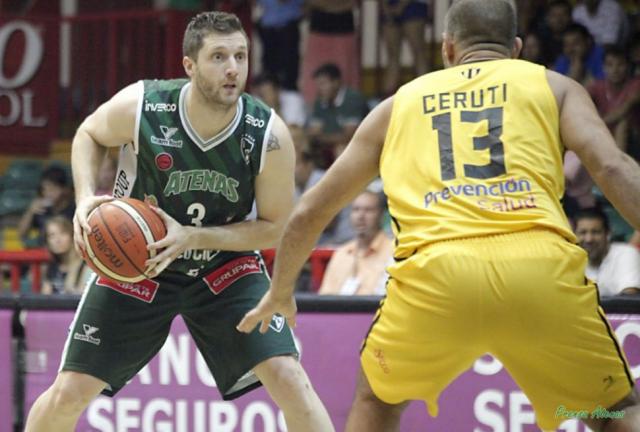Atenas cort� a Rivero y vuelve Smith