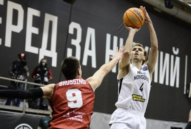 Liderazgo y clasificaci�n para Zaragoza