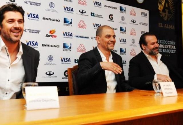 Sergio Hern�ndez fue presentado como entrenador de la Selecci�n