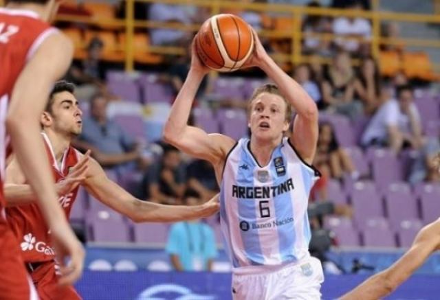 Argentina perdi� en el debut