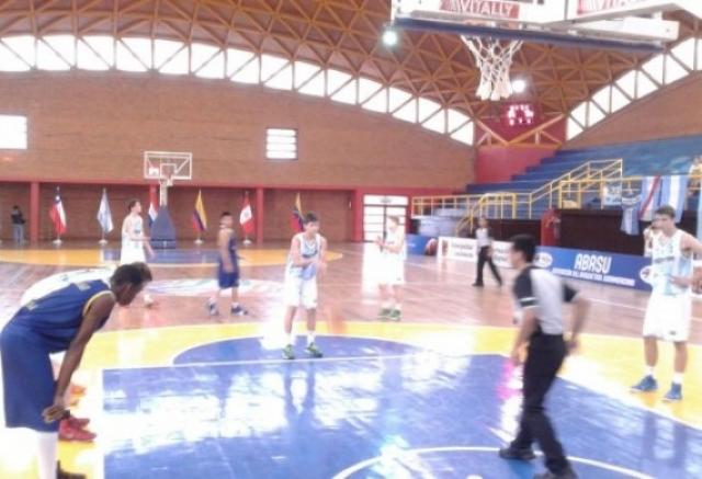 Argentina venci� a Colombia y sigue invicto