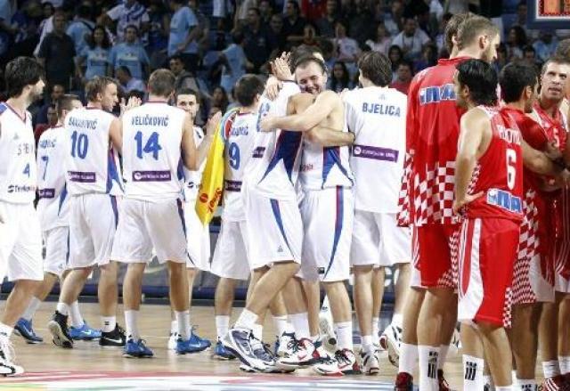 Serbia gan� en un final de locos