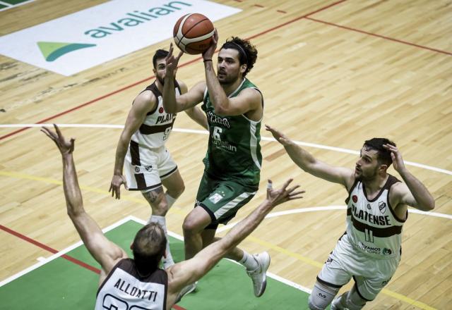 Respondi� en las malas