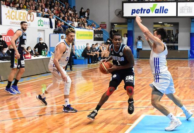 El �nico h�roe en �ste lio