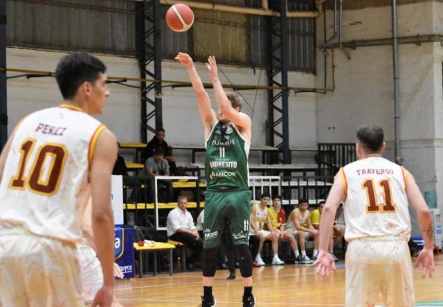 Salvaci�n para  Sarmiento, descenso para Tucum�n