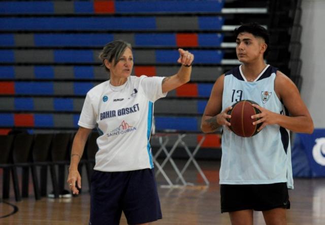 �Asoma Laura? �Vuelve el goleador?