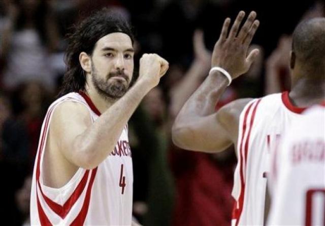 Un espectacular Scola salv� a Houston